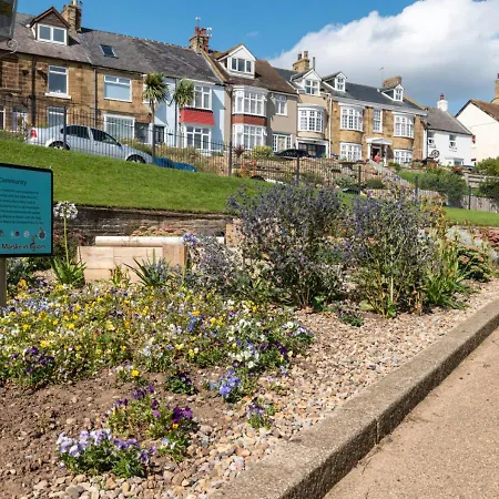 2 Marske-by-the-Sea